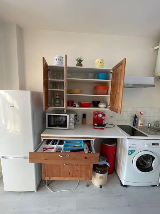 Appartement Calme Et Lumineux - Parking Privatif - Metro A 5Mn Mons-en-Baroeul Exterior photo